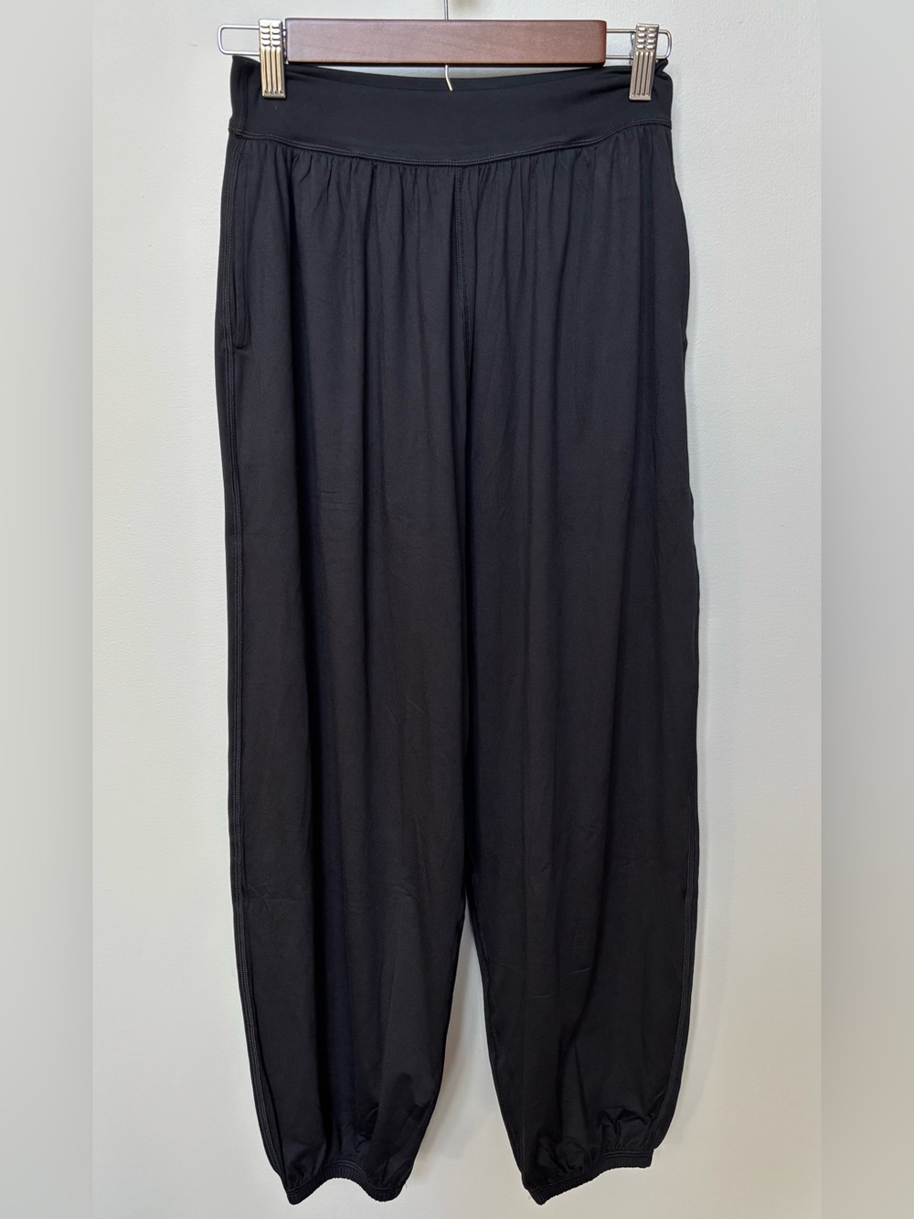 NWT Aerie The Hugger Harem Pant Baggie Leg Yoga Small Black